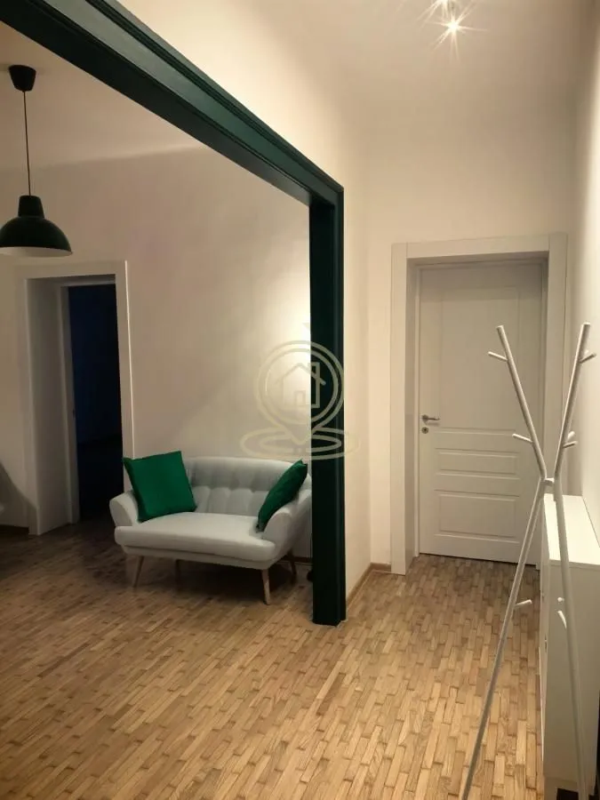 Rent, two bedroom apartment, 60m², Kalenić Pijaca, Vračar Sve Podlokacije