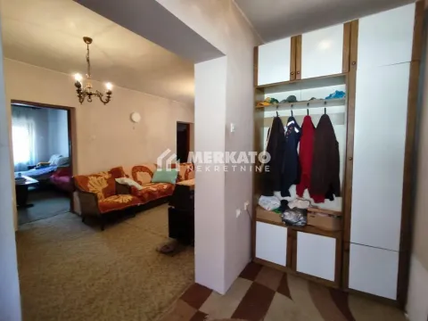 Sale, house, 270m², Aradac, Zrenjanin - image 7