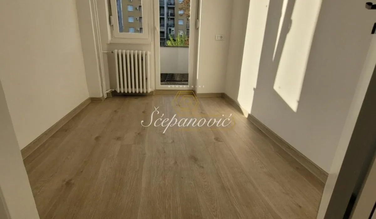 Prodaja, stan, 52m², Grbavica, Novi Sad Sve Podlokacije