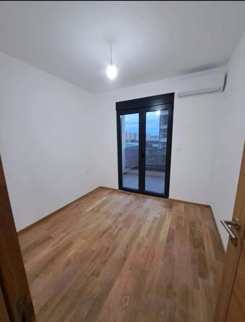 Izdavanje, jednosoban stan, 60m², City Kvart, Podgorica