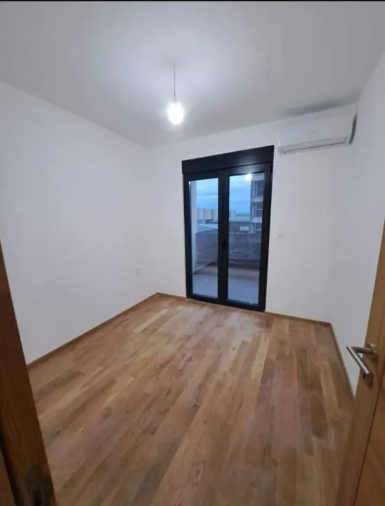 Izdavanje, jednosoban stan, 60m², City Kvart, Podgorica
