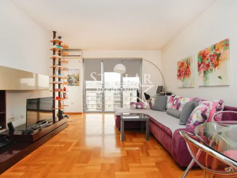 Izdavanje, jednosoban stan, 54m², Tuški Put, Podgorica - image 2