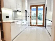 Izdavanje, kuća, 250m², Savski Venac, Beograd - image 3