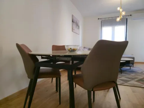 Izdavanje, jednosoban stan, 45m², New City, Podgorica - image 7