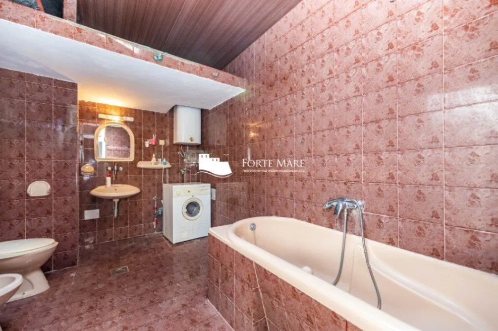 Prodaja, jednosoban stan, 200m², Topla, Herceg Novi