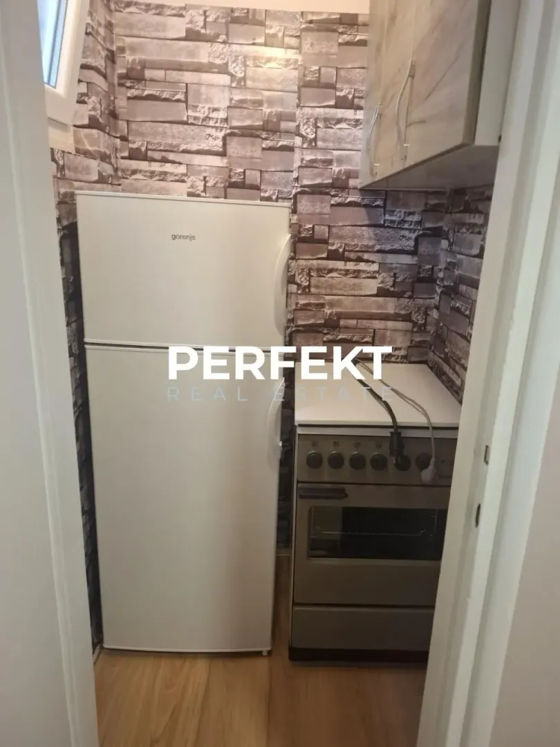 Izdavanje, dvosoban stan, 53m², Strelište, Pančevo