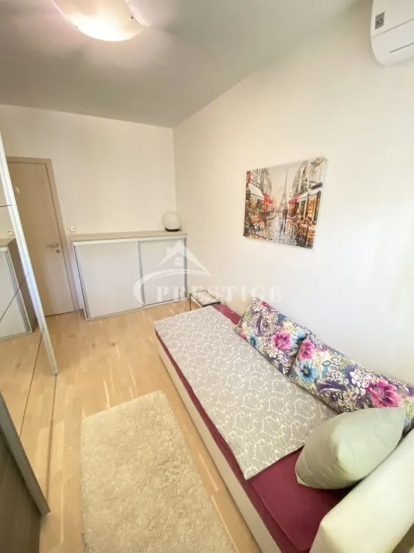 Rent, two bedroom apartment, 70m², City Kvart, Podgorica