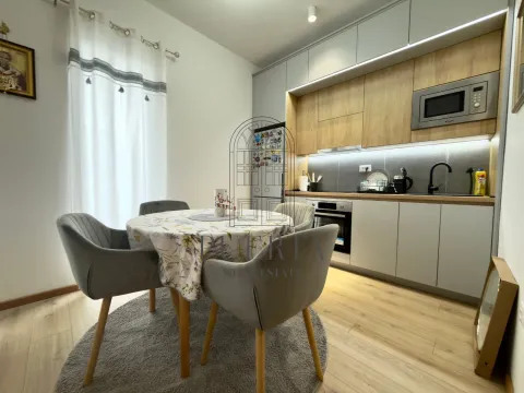 Izdavanje, jednosoban stan, 40m², Tološka šuma, Podgorica - image 4