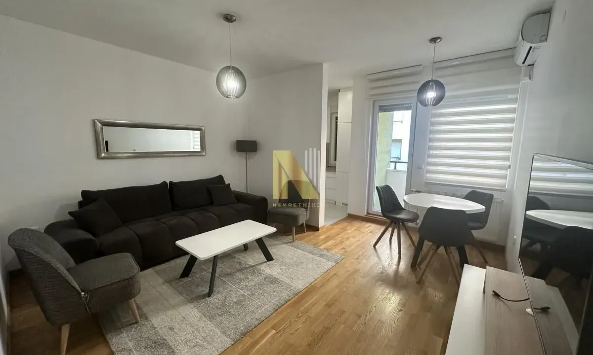 Izdavanje, dvosoban stan, 44m², Rotkvarija, Novi Sad Sve Podlokacije