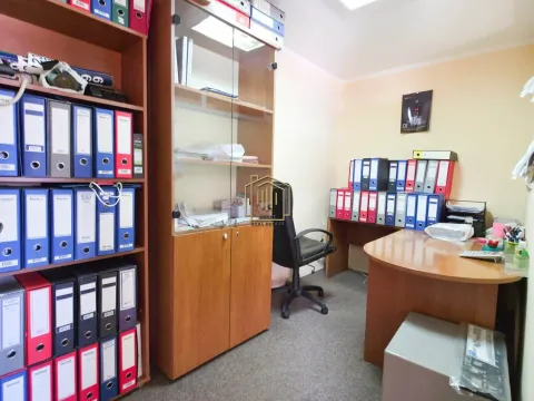 Rent, office space, 60m², Nikšić, Crna Gora - image 3