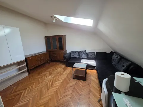 Rent, studio apartment, 25m², Stara Varoš, Podgorica - image 2