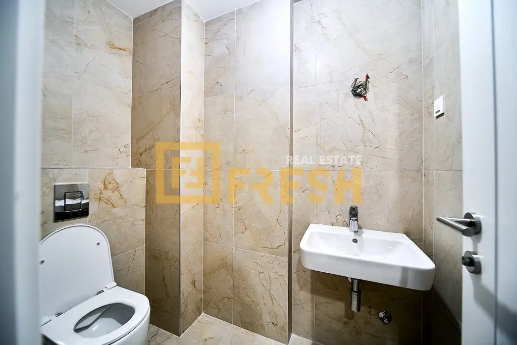 Prodaja, trosoban stan, 110m², Tološi, Podgorica