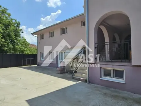 Izdavanje, kuća, 480m², Klisa, Novi Sad Sve Podlokacije - image 10