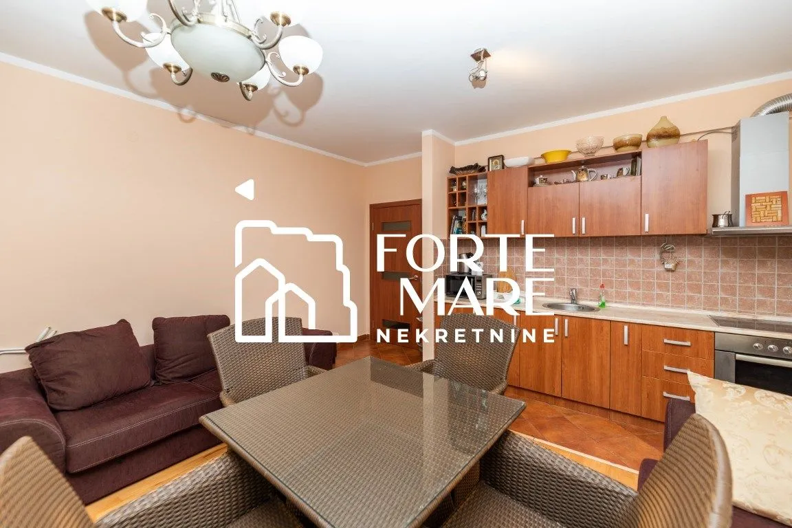 Prodaja, jednosoban stan, 63m², Baošići, Herceg Novi