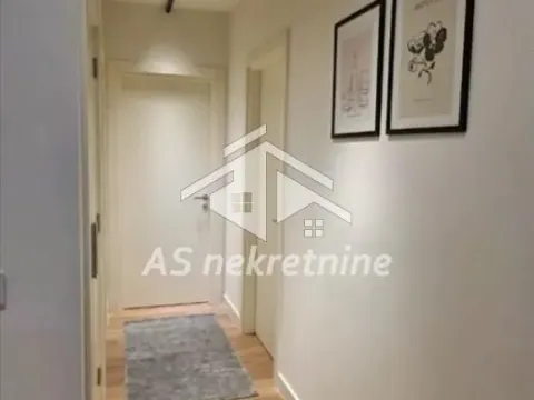 Izdavanje, trosoban stan, 86m², Savski Venac, Beograd - image 10