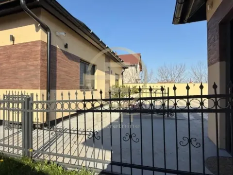 Prodaja, kuća, 165m², Petrovaradin, Novi Sad - image 39