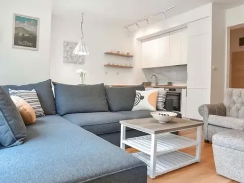 Sale, two bedroom apartment, 71m², Bečići, Budva - image 1
