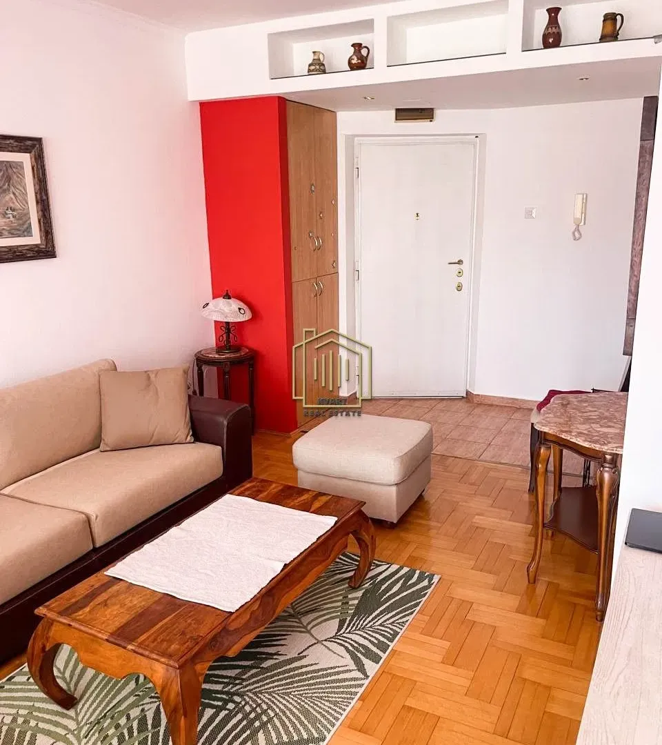 Izdavanje, dvosoban stan, 65m², Gorica C, Podgorica