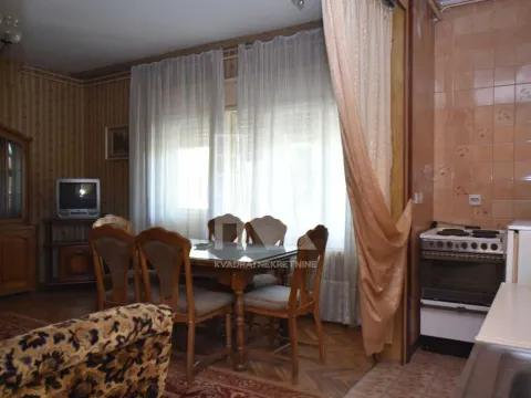 Prodaja, kuća, 240m², Dahna, Podgorica - image 27