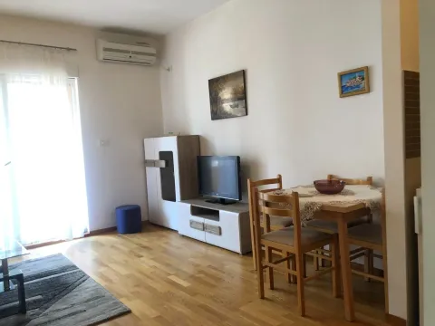 Rent, apartment, 38m², City Kvart, Podgorica - image 6