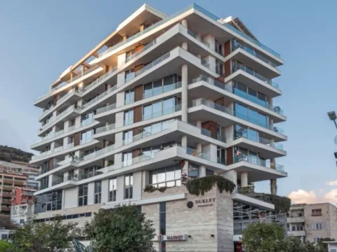 Prodaja, jednosoban stan, 65m², Centar, Budva - image 8