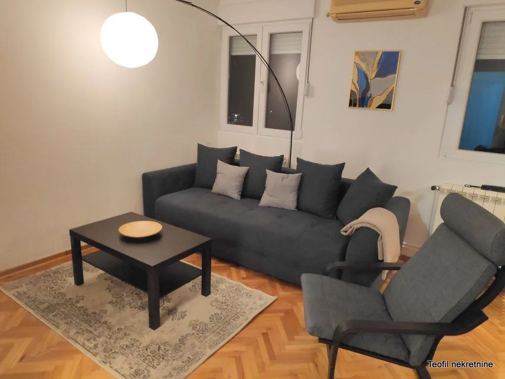 Rent, two bedroom apartment, 38m², Stari Grad, Beograd