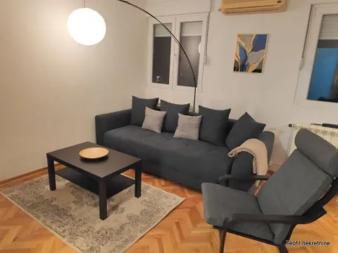 Rent, two bedroom apartment, 38m², Stari Grad, Beograd - image 4