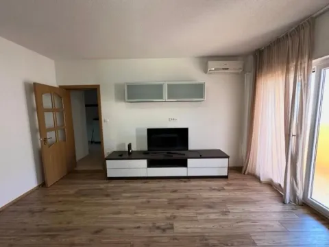 Izdavanje, jednosoban stan, 60m², Ilino, Bar - image 6