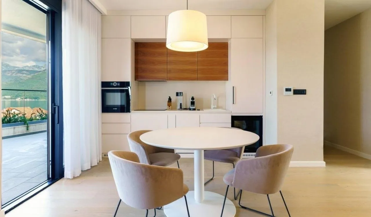 Sale, two bedroom apartment, 160m², Donja Lastva, Tivat