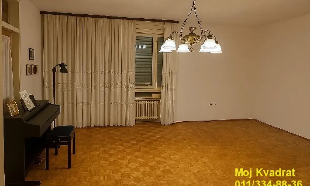 Prodaja, četvorosoban stan, 73m², Vračar Sve Podlokacije, Beograd