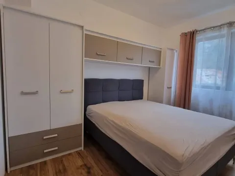 Izdavanje, jednosoban stan, 47m², Velji Vinogradi, Budva - image 4