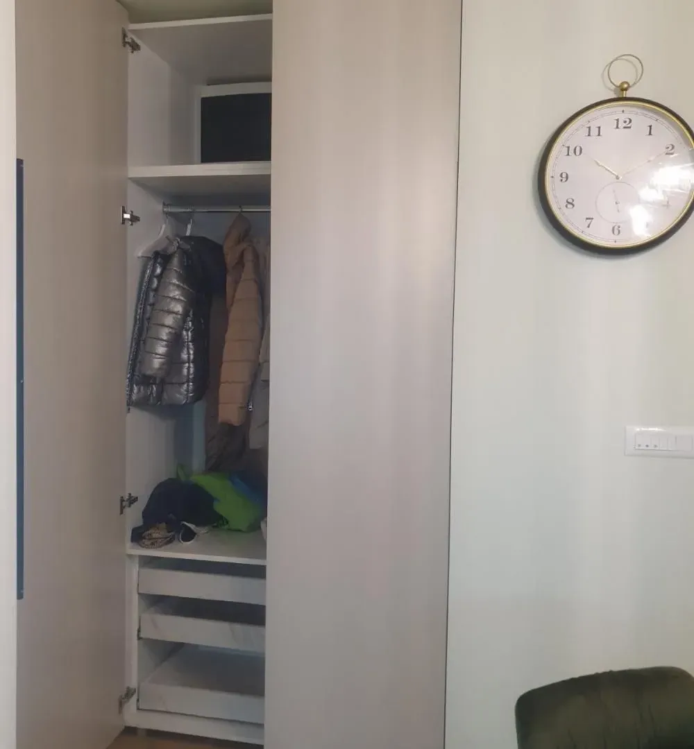 Izdavanje, trosoban stan, 72m², Savski Venac, Beograd