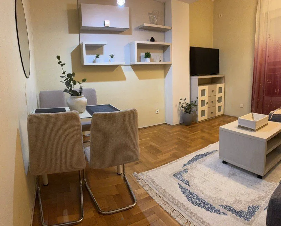 Rent, one bedroom apartment, 41m², Blok 9, Podgorica