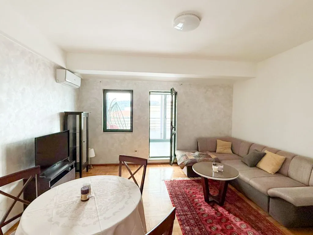 Rent, one bedroom apartment, 68m², Centar, Podgorica