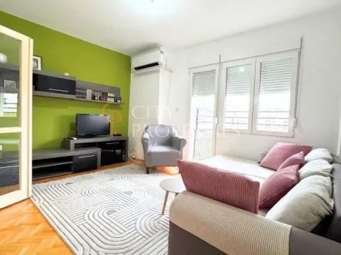 Izdavanje, stan, 65m², Preko Morače, Podgorica - image 1