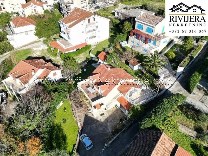 Prodaja, kuća, 210m², Dobrota, Kotor