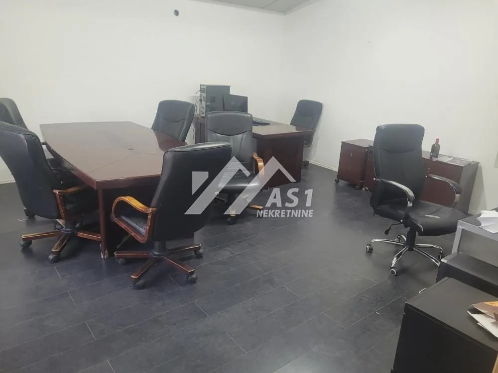 Rent, office space, 750m², Veternik, Novi Sad Sve Podlokacije