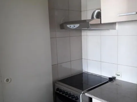 Izdavanje, jednosoban stan, 45m², Blok 5, Podgorica - image 6