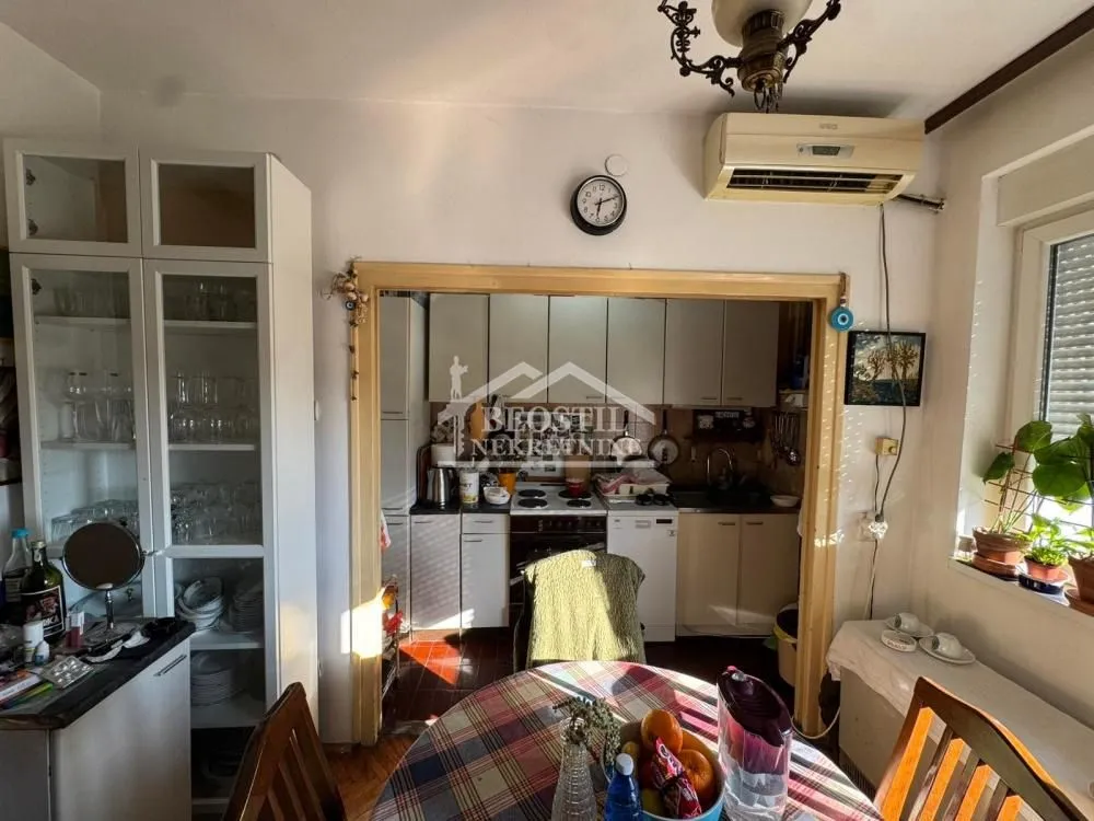 Prodaja, dvosoban stan, 73m², Voždovac Sve Podlokacije, Beograd