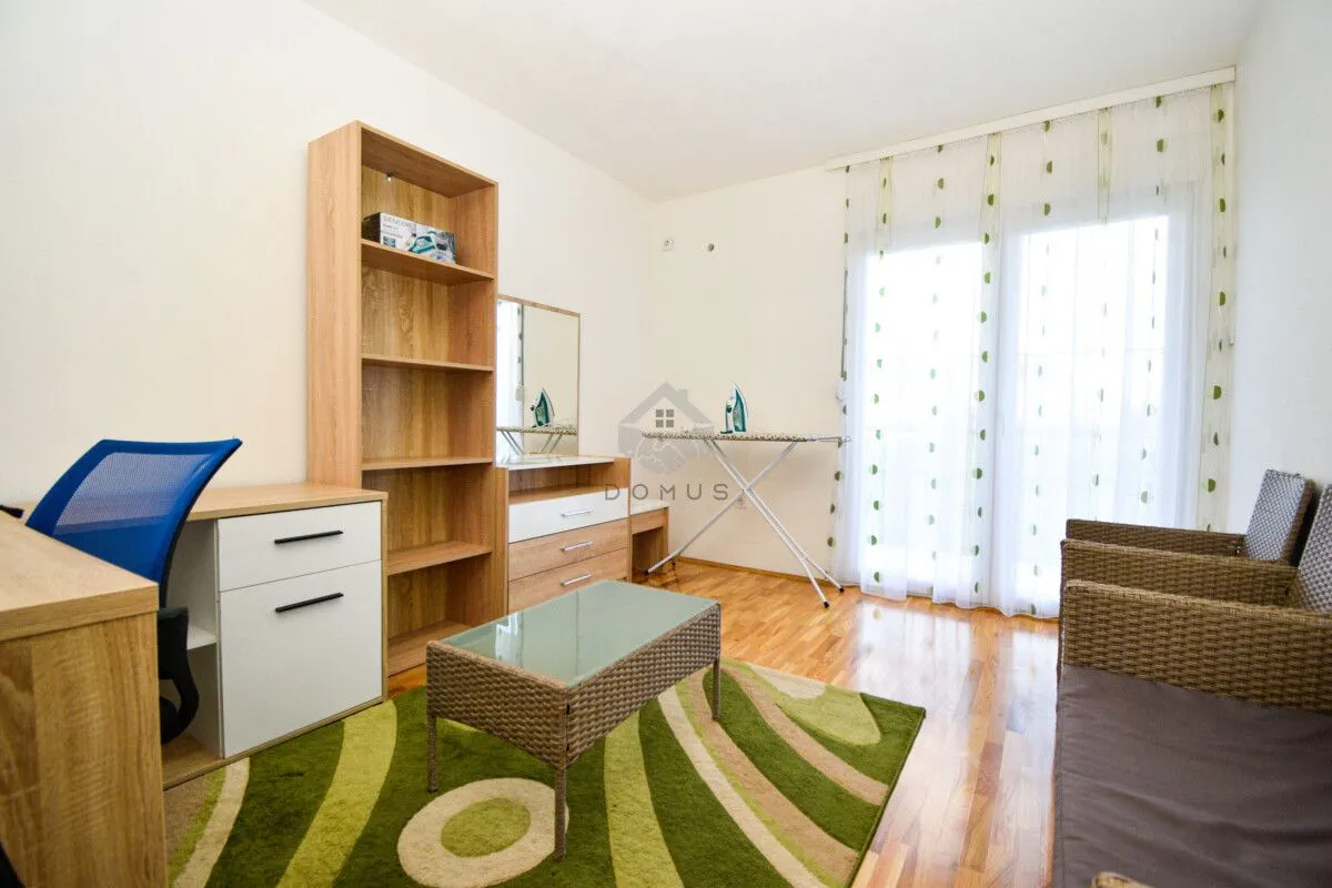 Izdavanje, trosoban stan, 108m², Donja Gorica, Podgorica