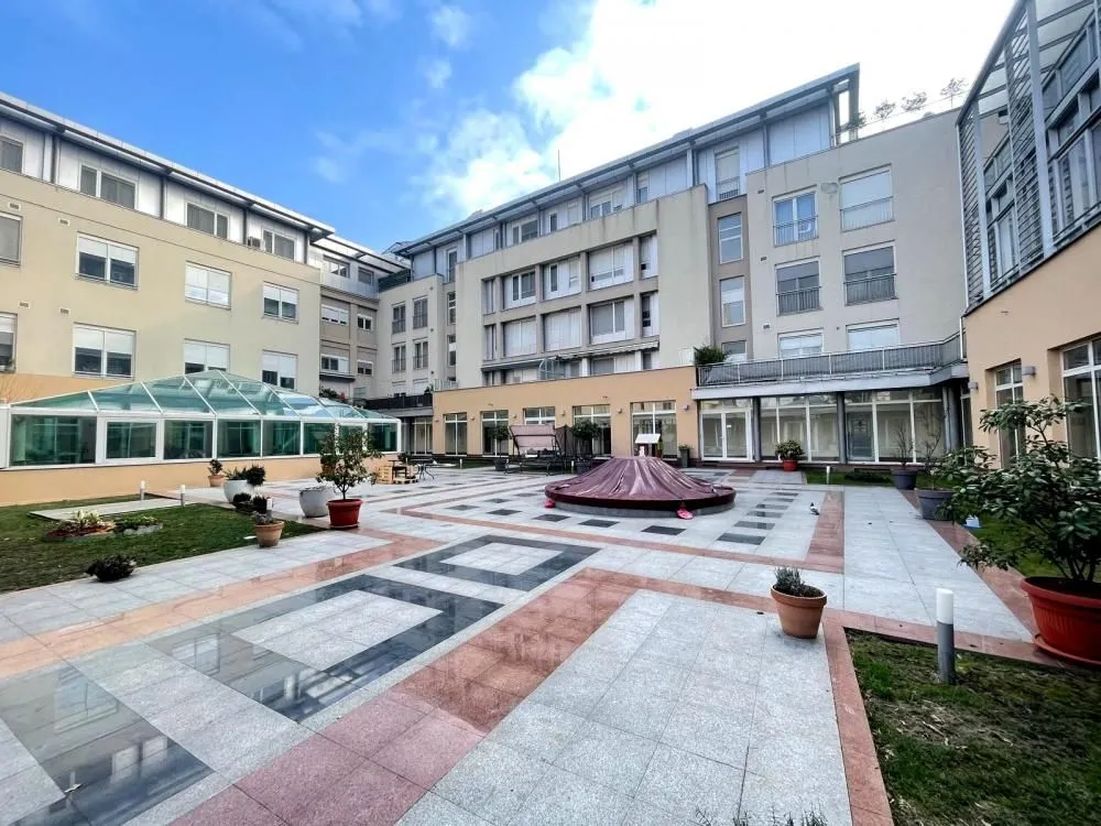 Izdavanje, stan, 270m², Vukov Spomenik, Zvezdara Sve Podlokacije