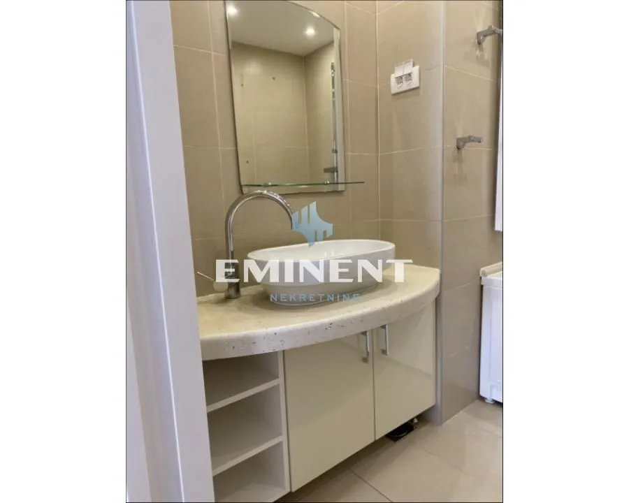 Rent, three bedroom apartment, 58m², Zvezdara Sve Podlokacije, Beograd