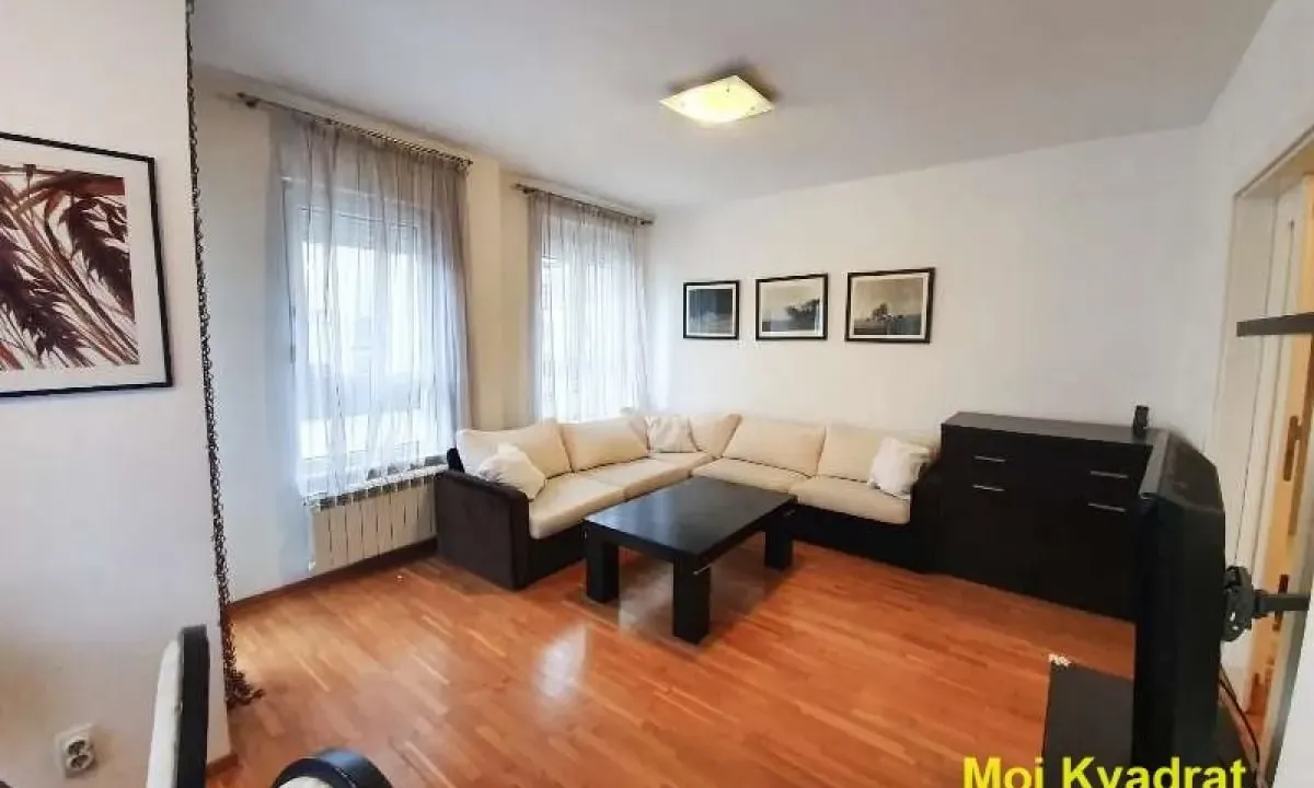 Prodaja, trosoban stan, 57m², Južni Bulevar, Vračar Sve Podlokacije
