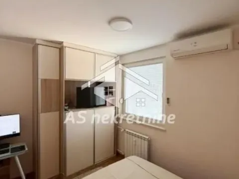 Sale, three bedroom apartment, 85m², Novi Beograd Blok 29, Novi Beograd Sve Podlokacije - image 8