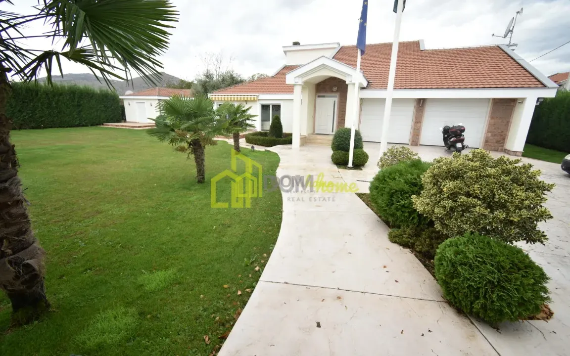 Sale, house, 212m², Donji Kokoti, Podgorica