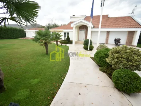 Prodaja, kuća, 212m², Donji Kokoti, Podgorica - image 1
