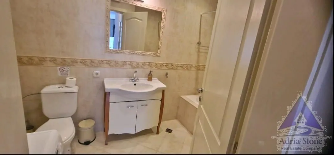 Prodaja, dvosoban stan, 82m², Prčanj, Kotor