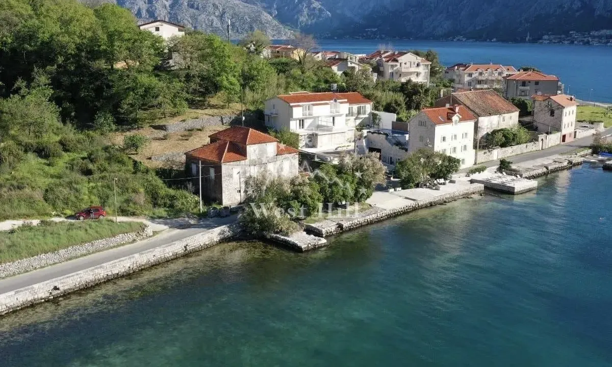 Sale, land lot, 1599m², Prčanj, Kotor