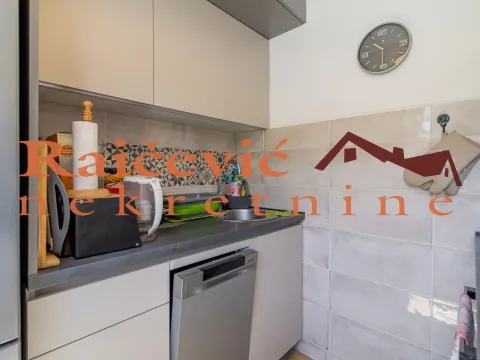 Prodaja, kuća, 220m², Rušanj, Beograd - image 8