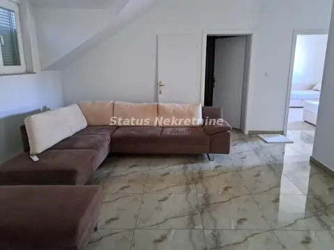 Izdavanje, trosoban stan, 70m², Petrovaradin, Novi Sad - image 3